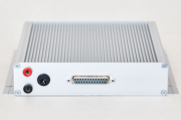 Rear: Housing 8 channel BNC in-out